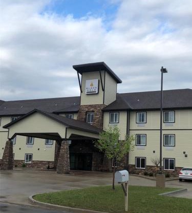 Black Gold Suites Stanley