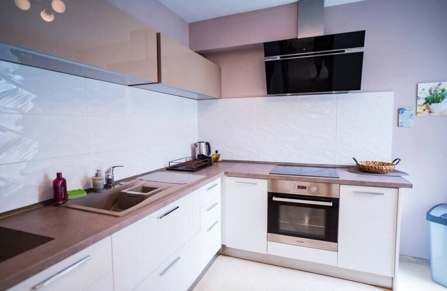 Black Sea Luxury 2bdrm Apartment
