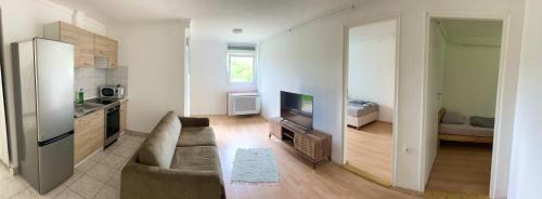 Blue Coral F3 3 Bedroom and Living room House with garden