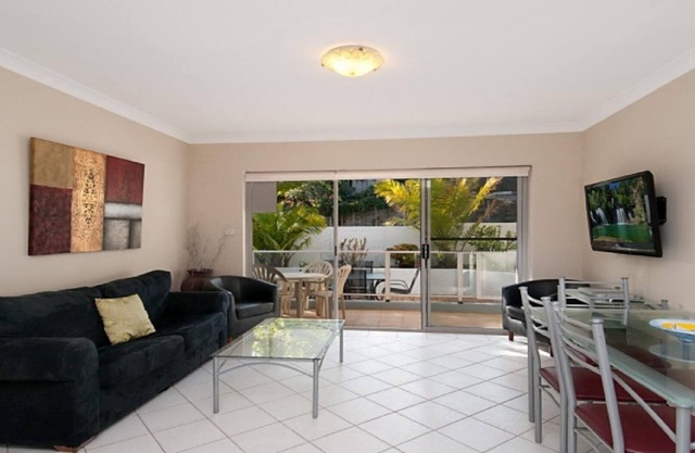 BLUE HAVEN | Short walk to beach, shops, cafes | Accom Holidays