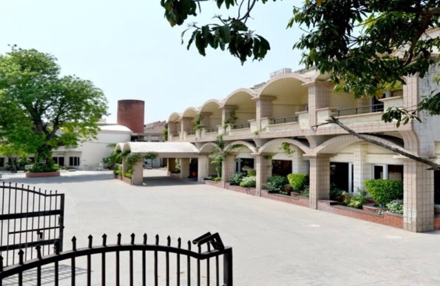 Blue Jay Tourist Complex