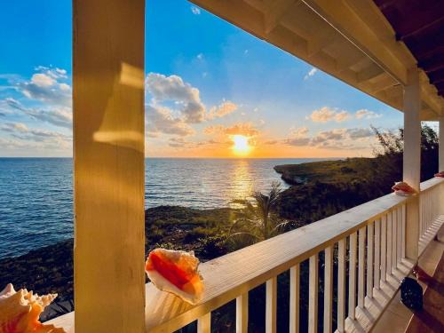 Blue Love Point 3BR home