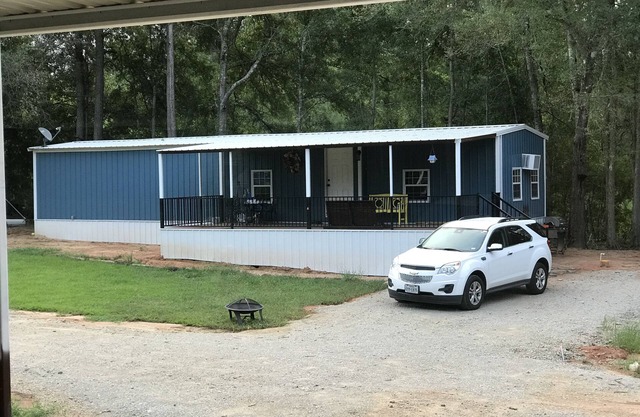 Blue moon Quaint cabins the woods