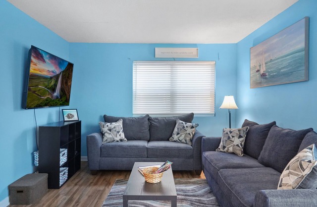 Blue Ocean Condo Getaway- Across the Street from BEACH