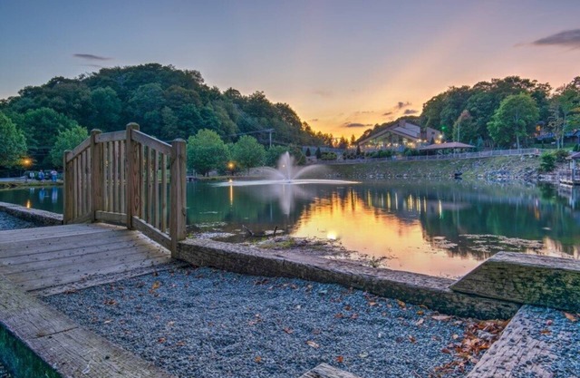 Blue Ridge Village (Banner Elk) 2 Bedroom Villa