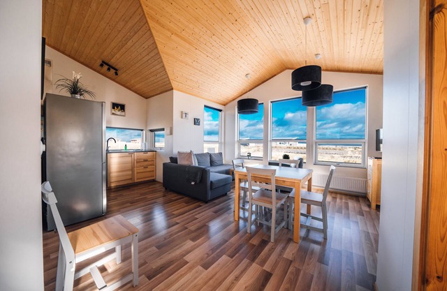Blue View Cabin 6A with Hot Tub