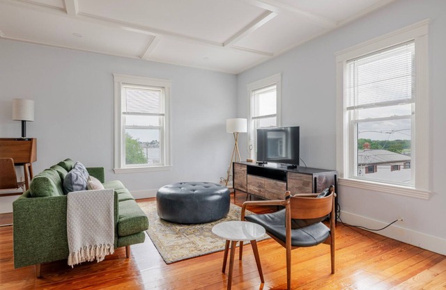 Blueground | Revere, washer, nr Revere Beach