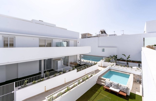 Bodega Olehousing - Three Bedroom Apartment, Sleeps 6