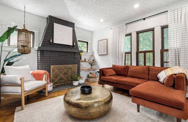 Boho Bungalow: 3BR on Miami Bike Path, Sleeps 7!
