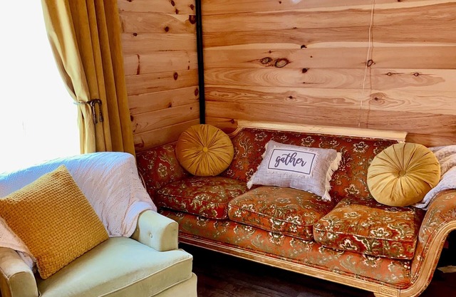 Boho Bungalow | Pet Friendly