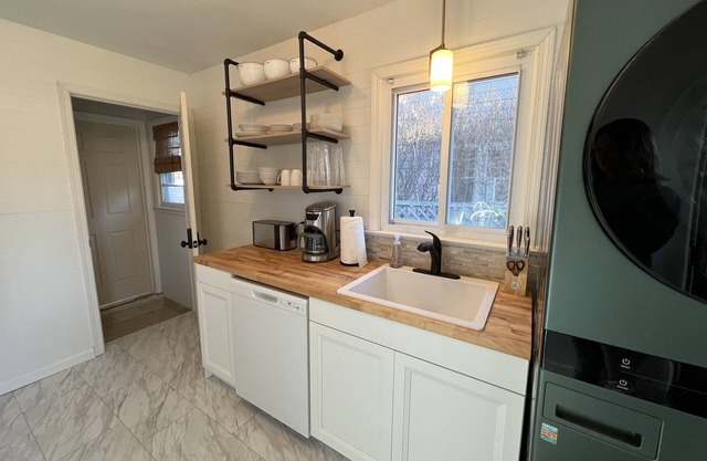 Boho Chic family home - 15 minute drive to Downtown Indianapolis