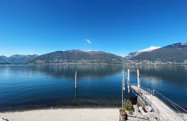 ☼ Boho Lake House ☼ Private Beach ☼ Free Parking ☼ Home cinema Room ☼