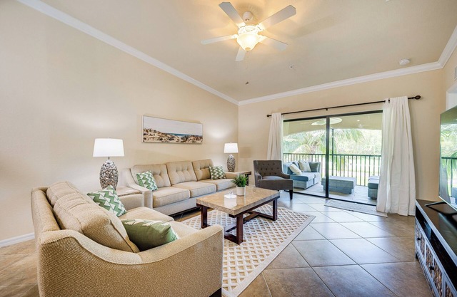 Bonita Springs Condo Rental w/2 Screened Porches