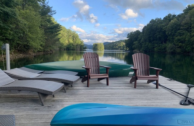 Book now for Spring Break and Summer on the Lake!