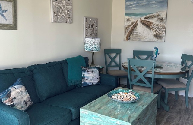 Book Your Fall Get Away in Beautiful Wildwood Crest Condo 2 Blocks to the Beach
