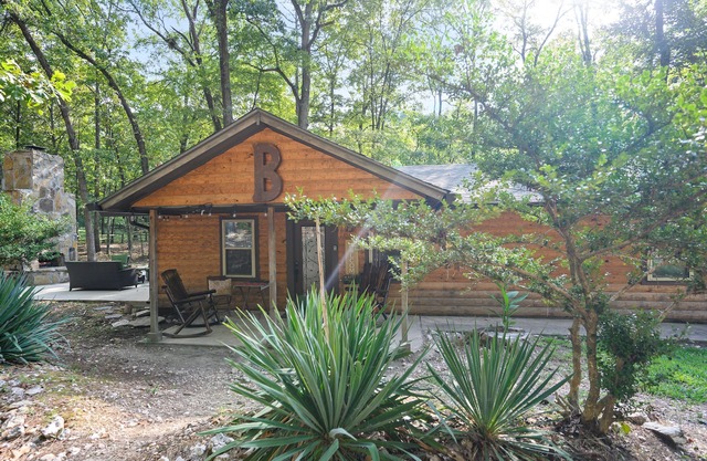 Boomer Bed & Bass; 2 bedroom, 2 bathroom family cabin.