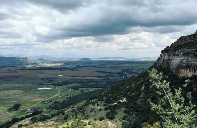 Boschfontein Mountain Lodge: farmhouse near Ficksburg with stunning views.