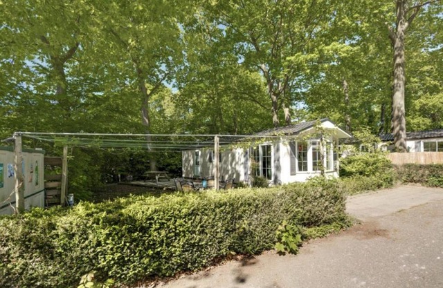 Boshuisje- Chez Michel