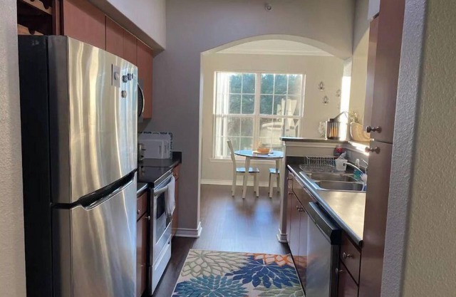 Boston Area, Beautiful Sunsets & Free Parking