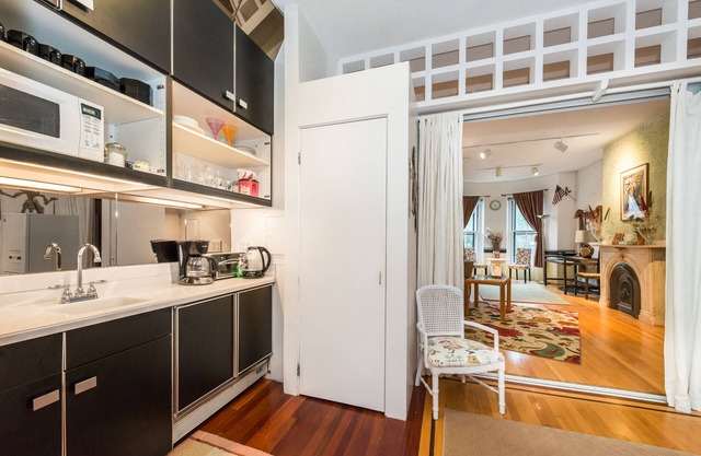 Boston's Most Charming Bed & Breakfast - Heart of the City