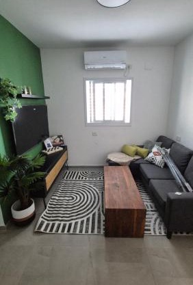 Boutique apartment in Afula Netflix, balcony, free parking