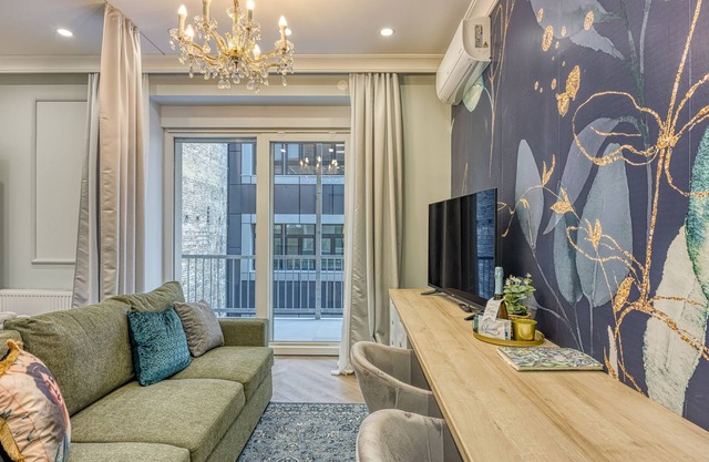 Boutique Downtown Studio with Balcony 5, Zagreb, Croatia