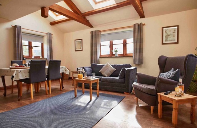 Boutique one-bedroom cottage in a stunning countryside location with hot tub
