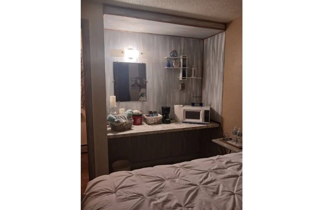 BOUTIQUE ROOM, 6-minute drive to the Mississippi River