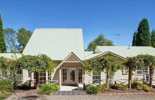 Bowral - Amazing warm family house