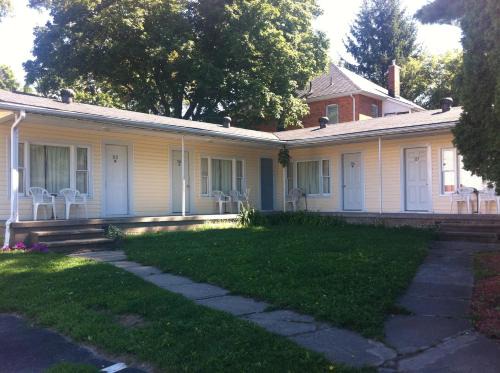 Bracebridge Inn