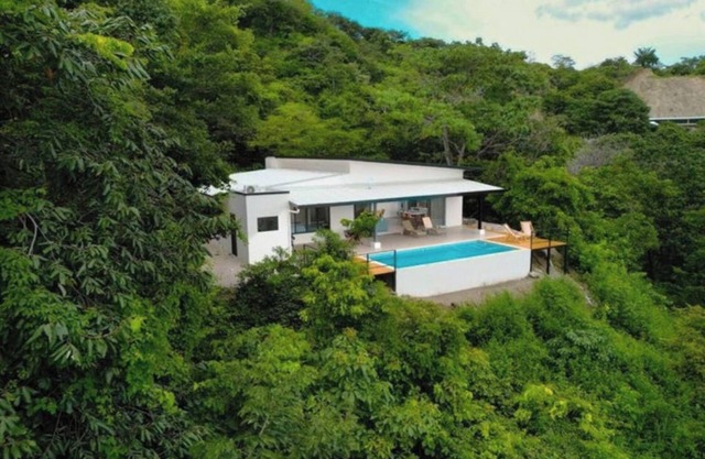 Brand new 3-bed ocean view villa - pool on private mountainside- gated community
