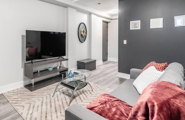 Brand New - 1BR Boutique Apartment - PRIME Location!