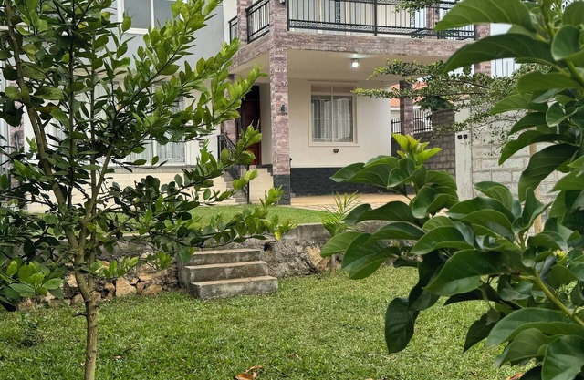 Brand new 4-bedroom Villa, with balcony overlooking Lake Victoria