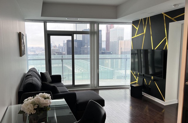 Brand New Black Gold Theme Condo Downtown Toronto - Private 1 Bedroom 1 Bathroom