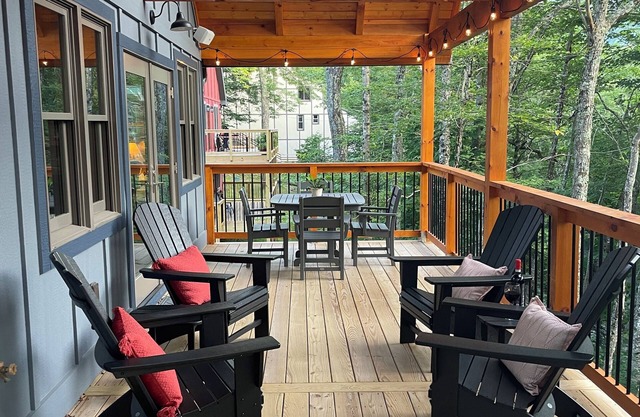 Brand New Cabin-Convenient Location!