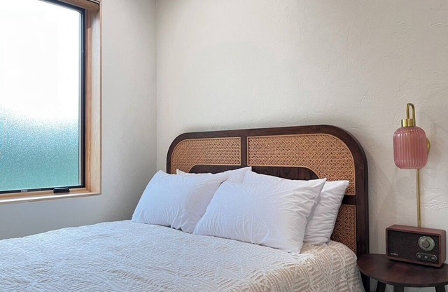 Brand new cottage in charming Norwood Park