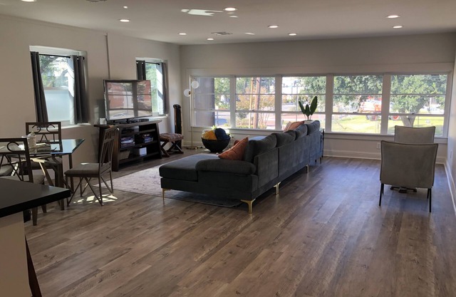 Brand new great view downtown apartment- Iris 4!