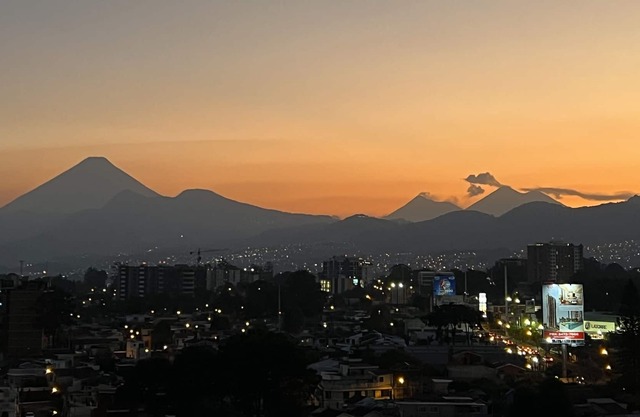 Brand New/Interior designed Apartment in Guatemala City --Stunning Volcano Views