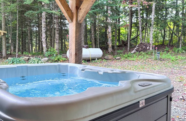 Brand New, Private Home w/Nordic Hot Tub- Just 1/2 mile to Jay Peak Resort
