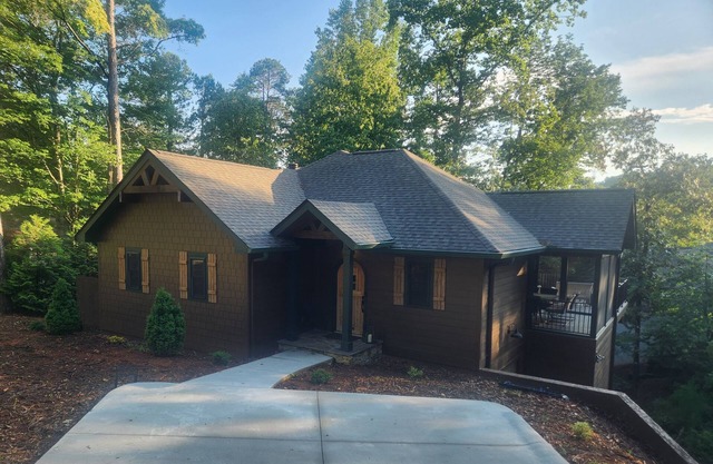 Brand new waterfront lake house on the leisure trail in Keowee Key!
