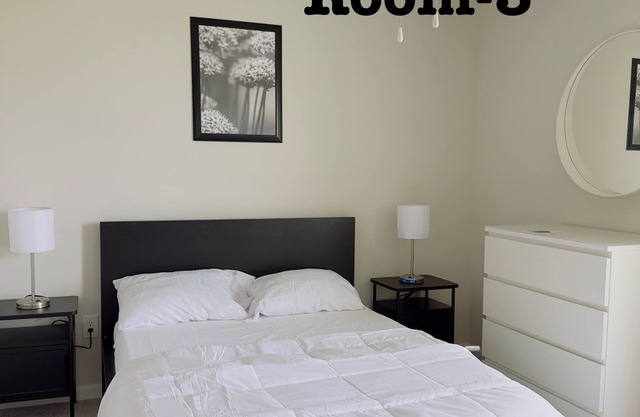 Brandon Hideaway – View Suite/Single room with shared bathroom