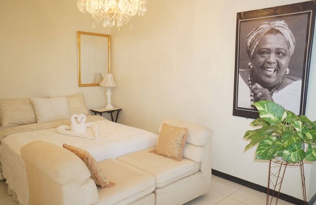 Breathtaking View, 2 bed suite, White house, Westmoreland
