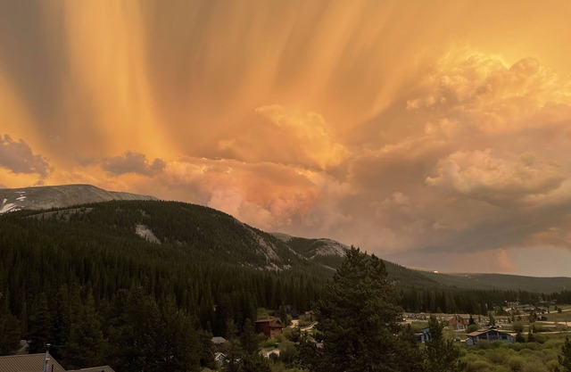 Breck Cabin - Private Hot Tub! Close to Breck! Views!