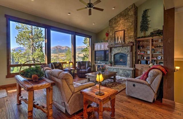 Breck Mtn Home w/Hot Tub & Game Room!