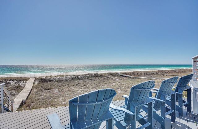 Breezy PCB Retreat w/Direct Beach Access!