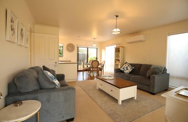 Bridgecroft Cottage - Cosy 2 bedroom cottage