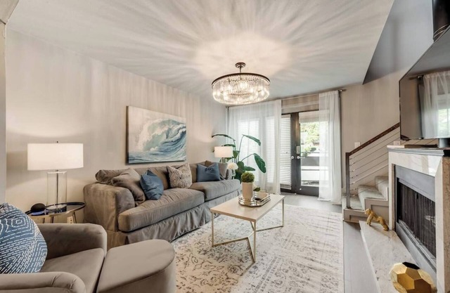 Bright 2-bed loft in boutique Lakewood building with luxe touches & high-speed WiFi.