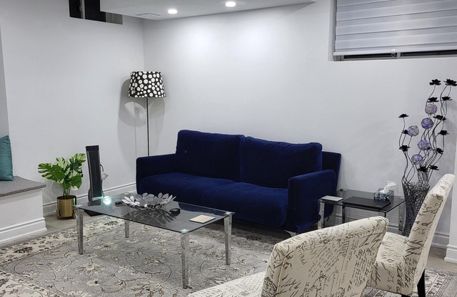Bright 2 Bedroom Entire Basement Apartment