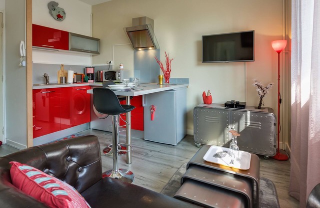 Bright and welcoming 2* gîte de France F2 apartment with terrace