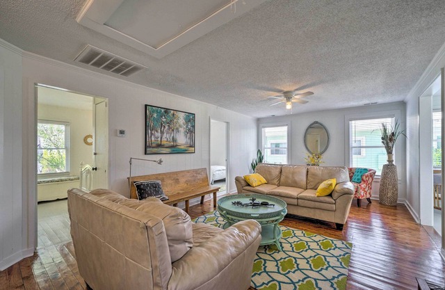 Bright Carolina Beach Cottage w/Yard & Grill